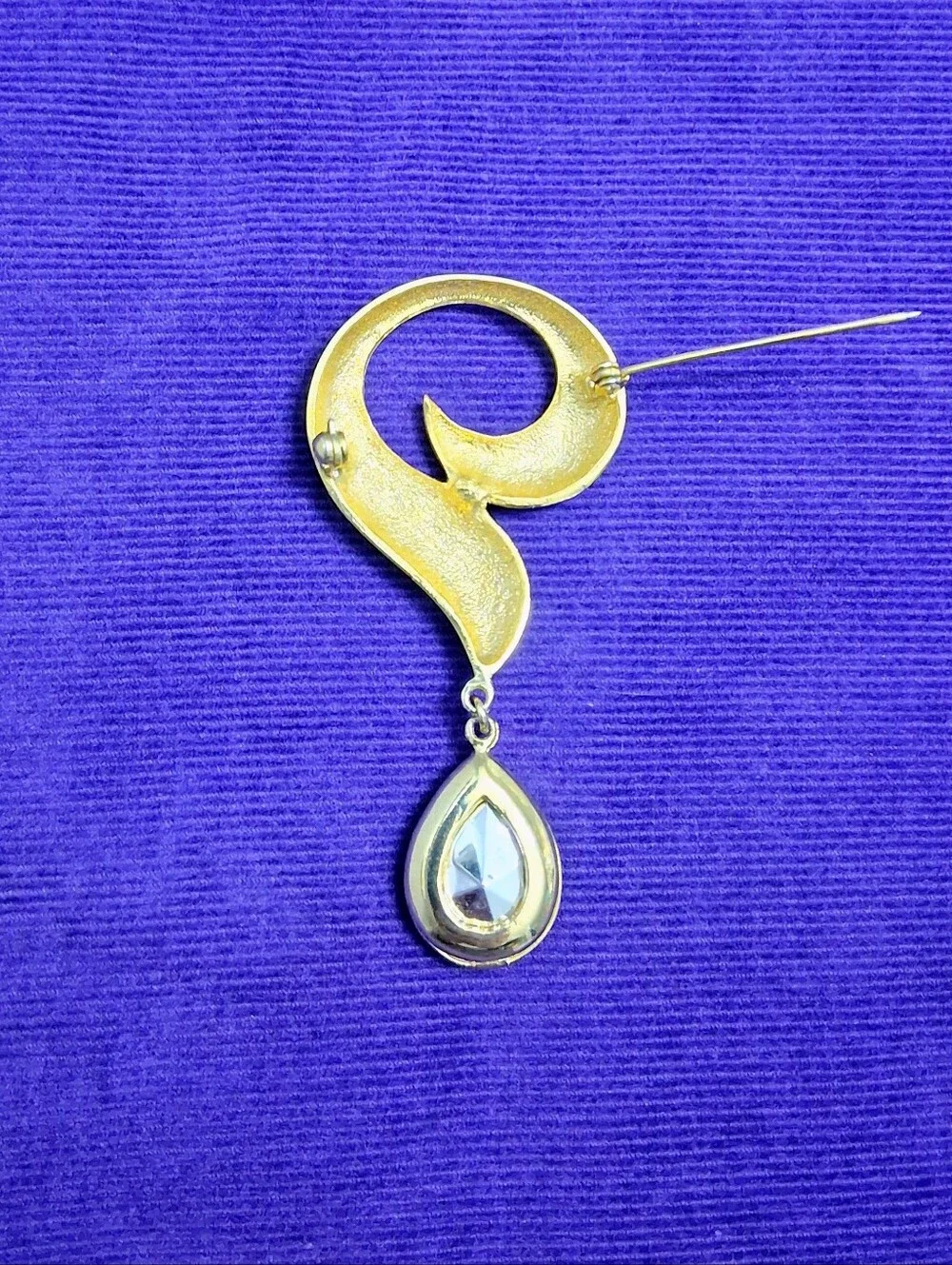 Vintage Brooch Question Mark Gold Tone With Purple Pink Crystal Whimsical
